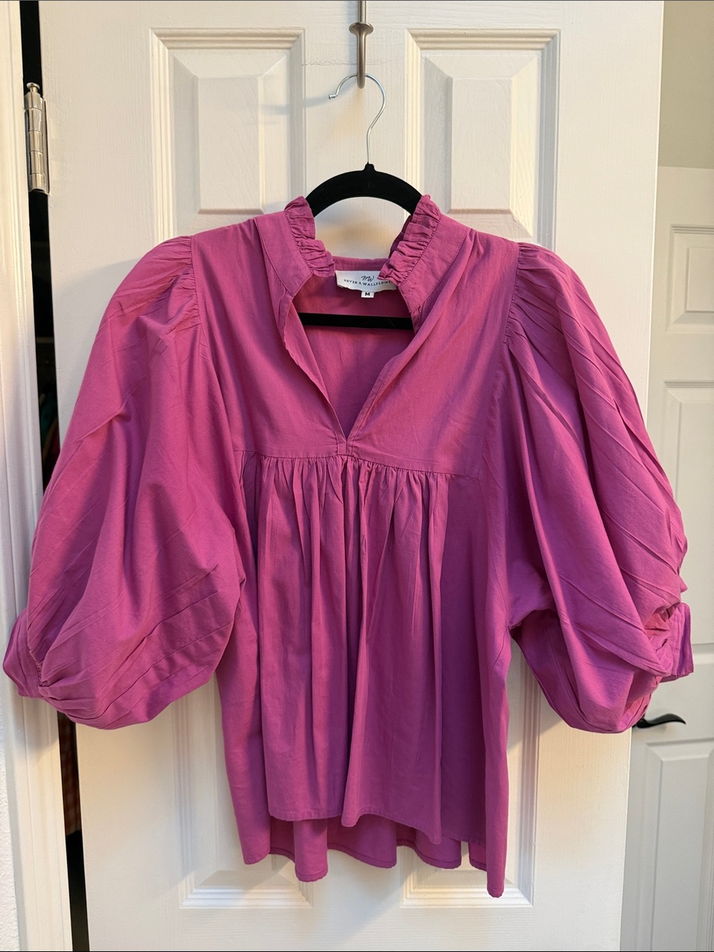 Magenta Pink Ruffle Collar Balloon Sleeve Blouse - Size M